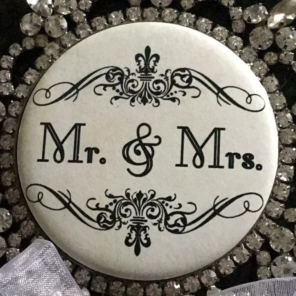 NWOT Mrs. & Mrs. wedding pick